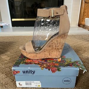 Tan wedges/used